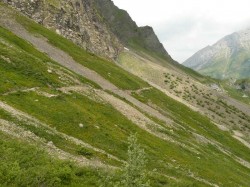 Passage sur les éboulis.